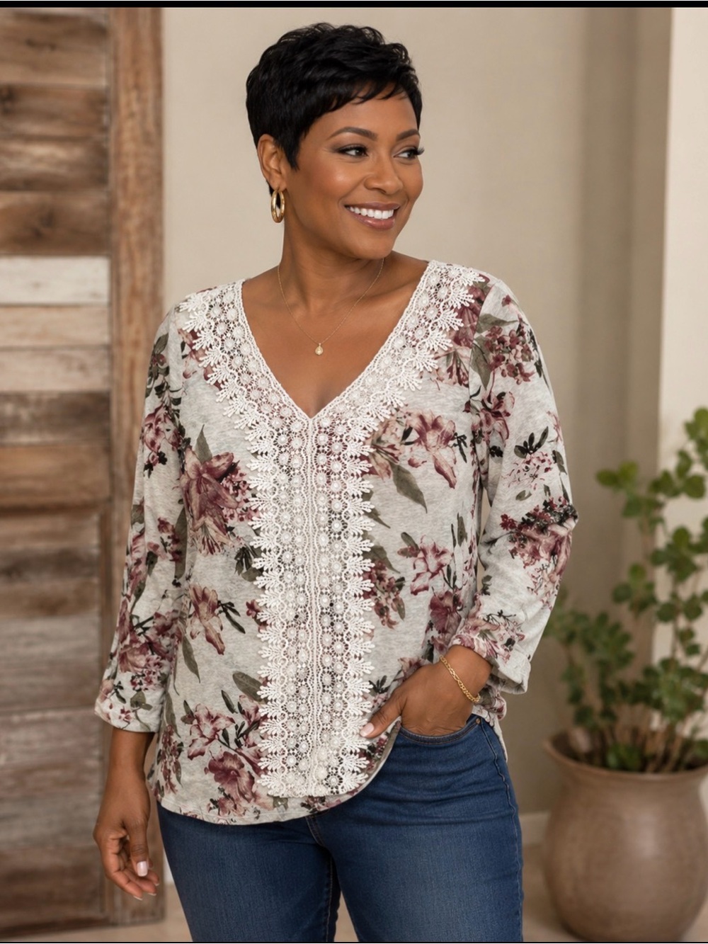 Tru self floral and lace top